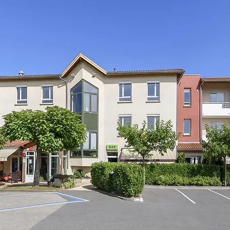 Le Chatard Отель 3*