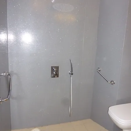 Le Chatard Hotel 3*