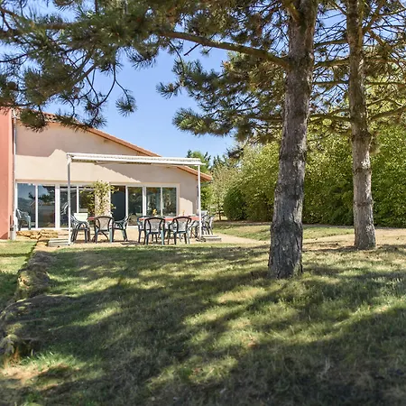 Hotel Le Chatard Sarcey